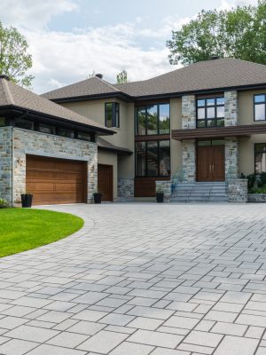 House, Residential Building, Model Home, Garage, Front Yard